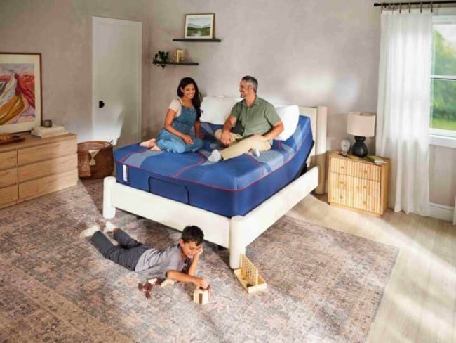 SEA-PP_Elite_Hybrid_Albany_Queen-Lifestyle_Shot6_ThreeQuater-min-aspect-ratio-800-600 Mattress Mart